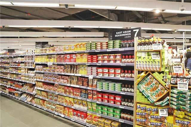 厦门首现3000+㎡精品超市 15000+种世界尖货与特色农副产品零食任你挑选